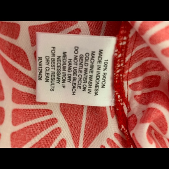 Escapada Red and White Relaxed Fit Top Size Large - Picture 6 of 7